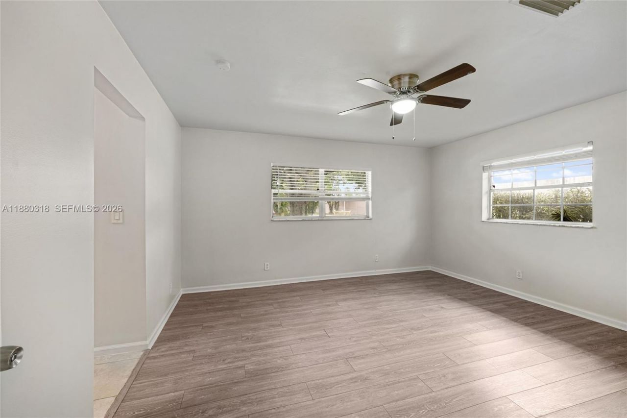 1000 NW 17th Ave, Boca Raton, FL 33486 Photo