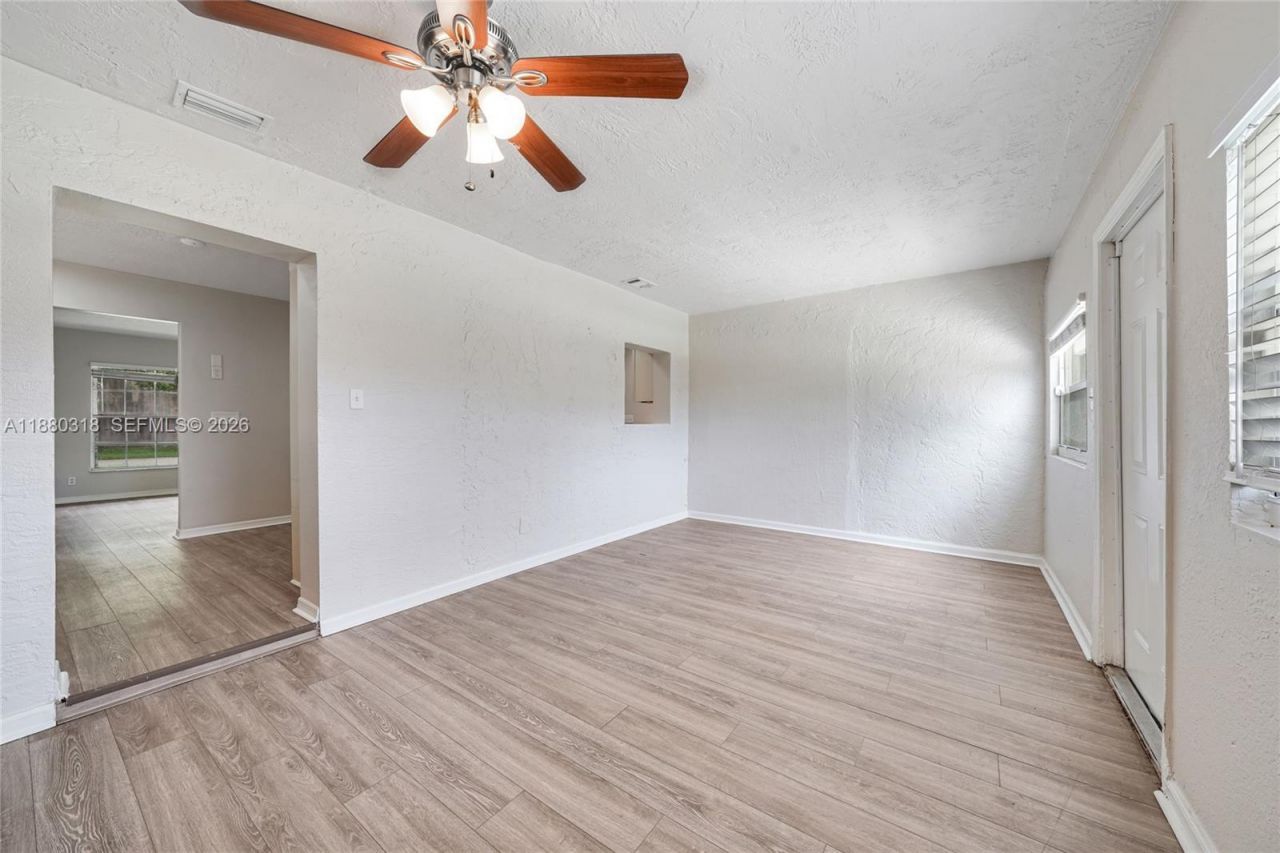 1000 NW 17th Ave, Boca Raton, FL 33486 Photo