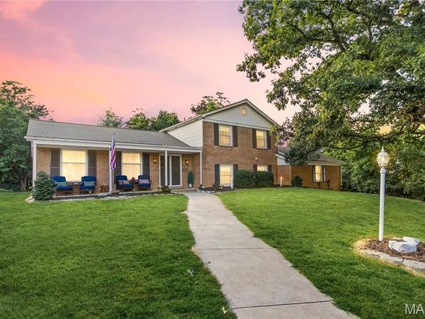 5200 Little Creek Lane, Godfrey, IL 62035