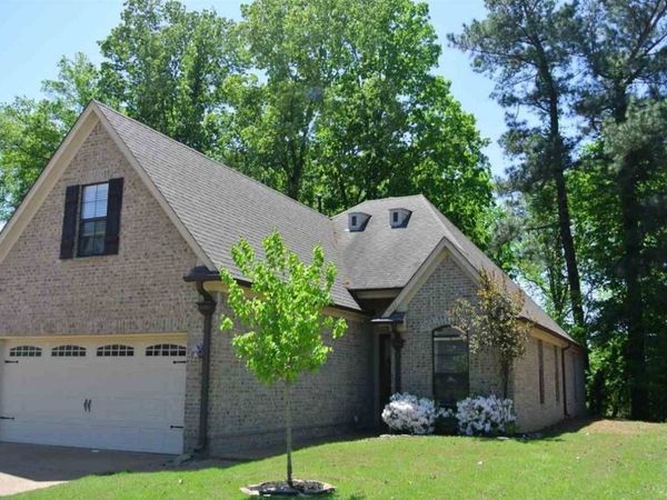 7303 WINTERBROOK LN, Memphis, TN 38018