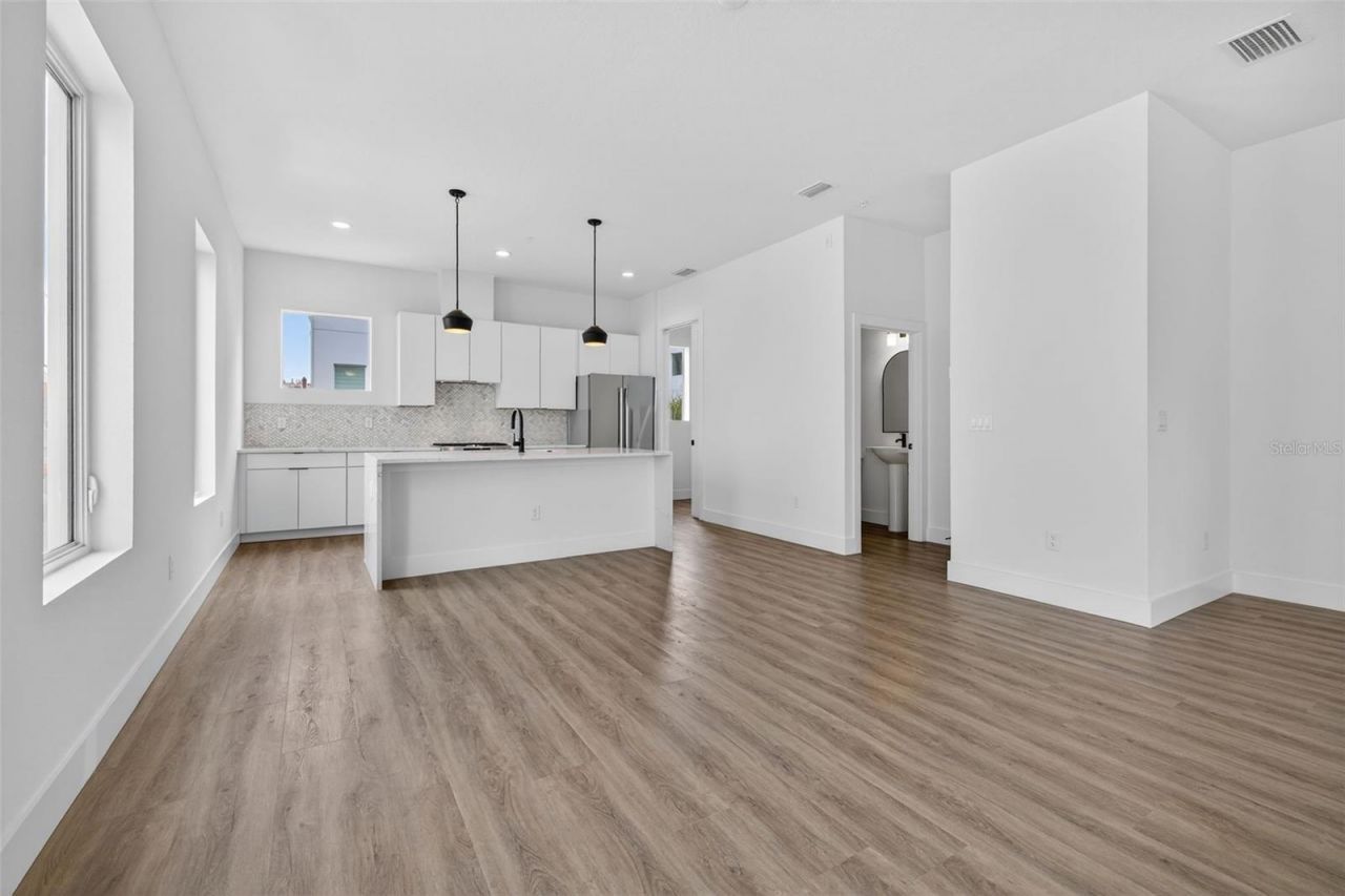 536 Dr. Martin Luther King Jr Street S, Saint Petersburg, FL 33701 Photo