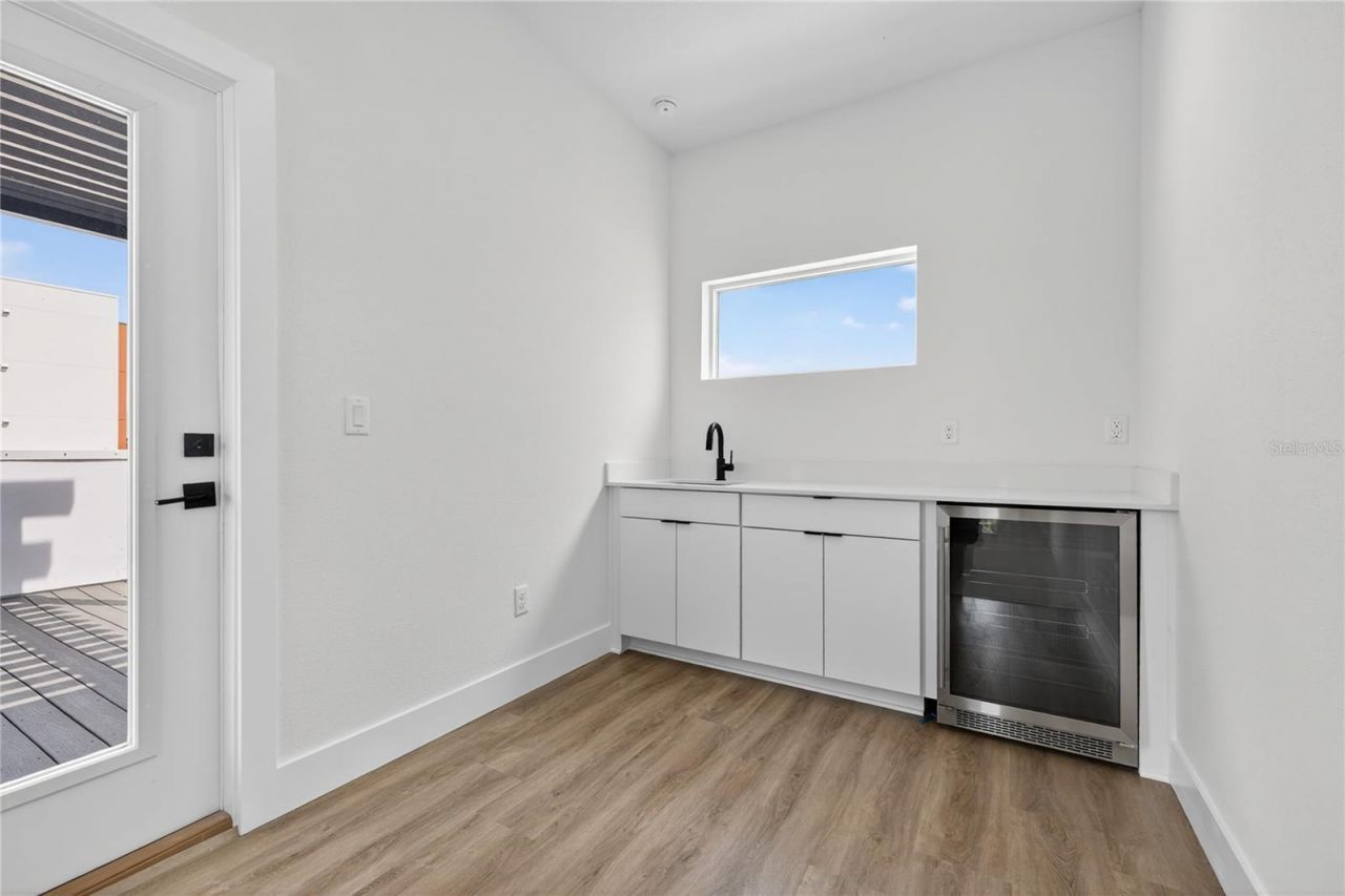 536 Dr. Martin Luther King Jr Street S, Saint Petersburg, FL 33701 Photo