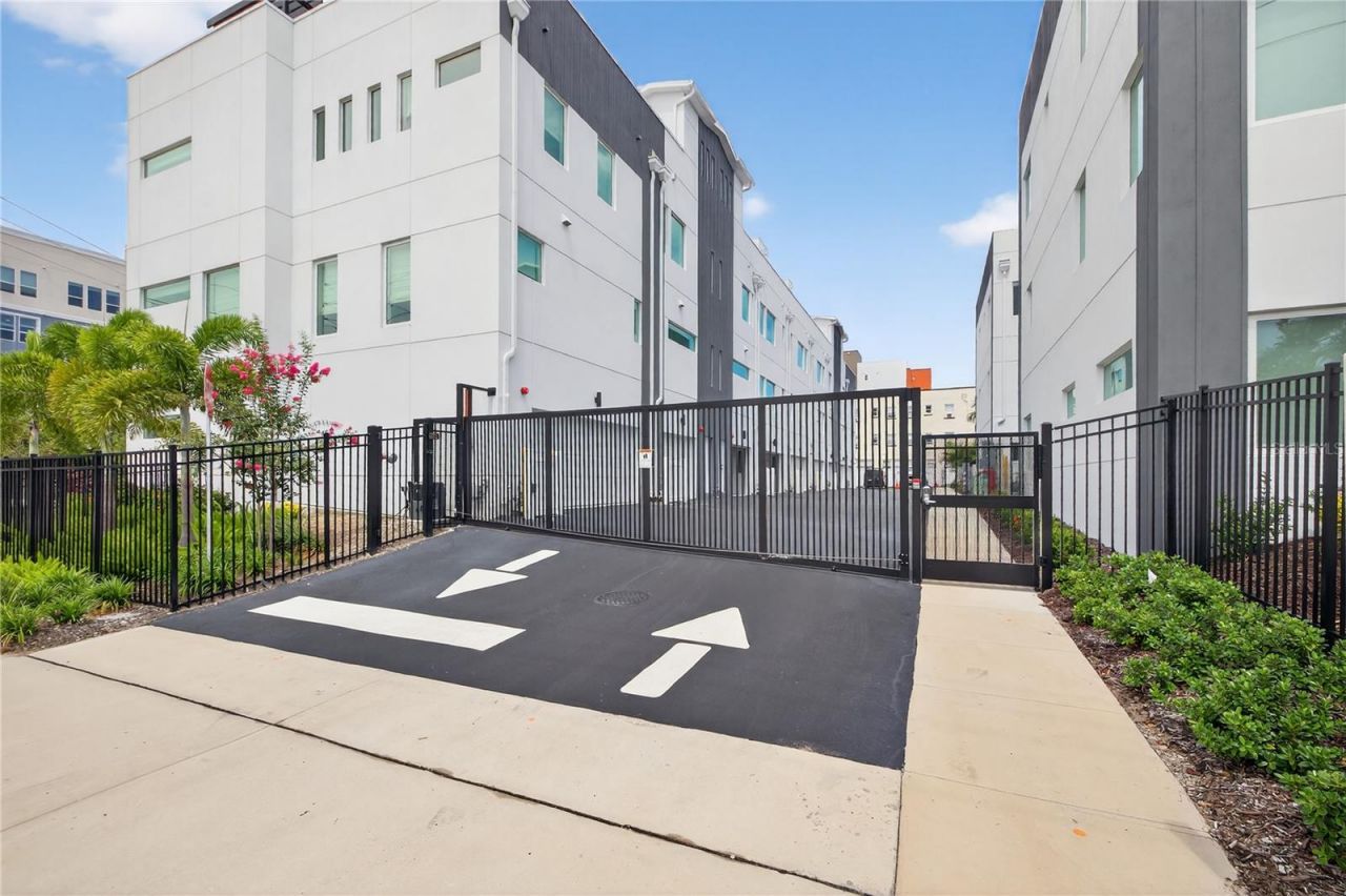 536 Dr. Martin Luther King Jr Street S, Saint Petersburg, FL 33701 Photo