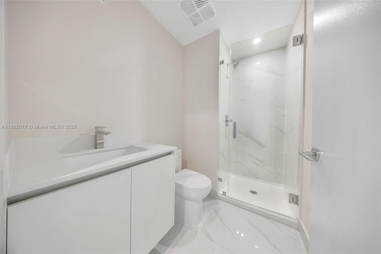 700 NE 24, Unit 502, Miami, FL 33137 Photo