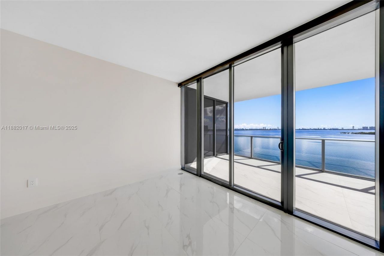 700 NE 24, Unit 502, Miami, FL 33137 Photo