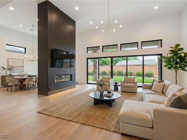 8835 S Monte Cristo Way, Las Vegas, NV 89113