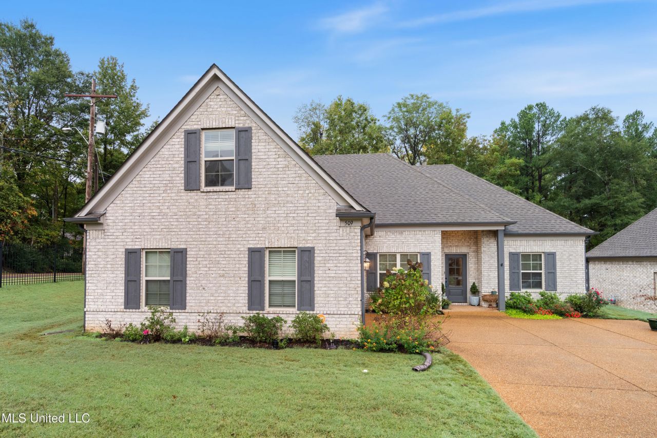 509 Howell Way Hernando, MS 38632