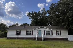 426 Treeline Drive photo 4