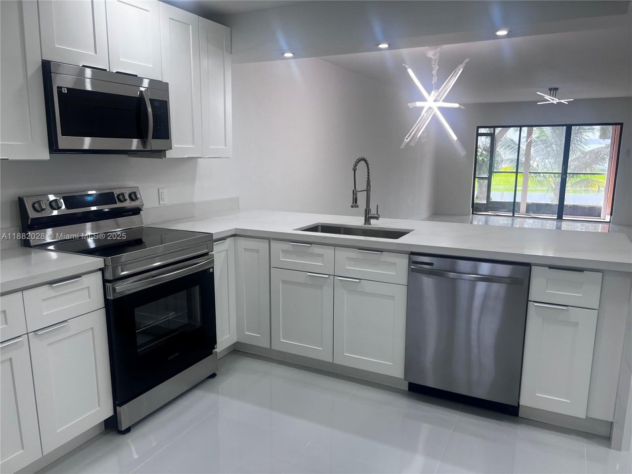 16168 Laurel Dr, Unit 101, Weston, FL 33326 Photo