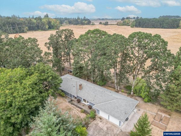 1780 Clover Ridge Rd NE, Albany, OR 97322