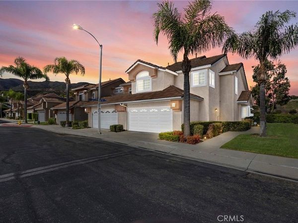 1544 Elegante Court, Corona, CA 92882