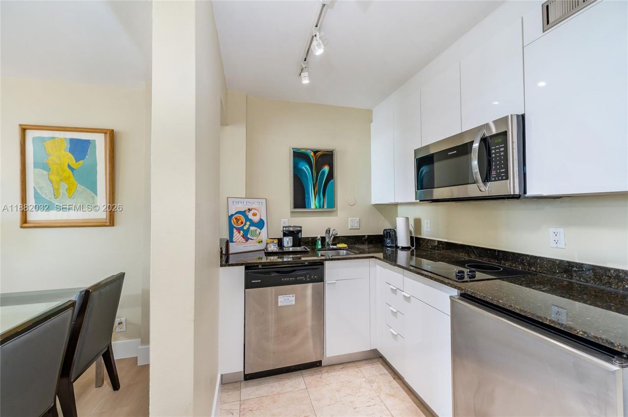 2670 E Sunrise Blvd, Unit 724, Fort Lauderdale, FL 33304 Photo