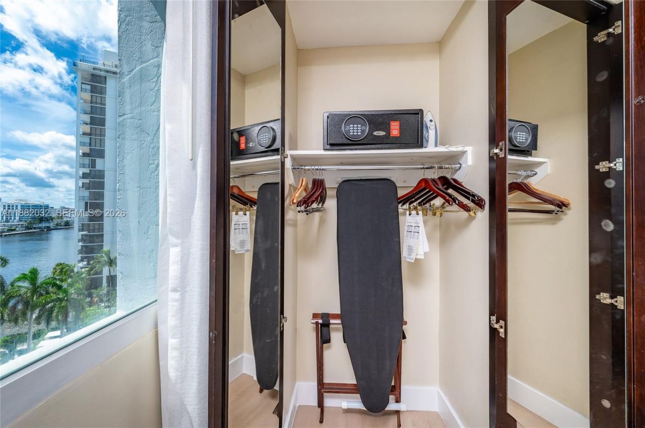 2670 E Sunrise Blvd, Unit 724, Fort Lauderdale, FL 33304 Photo