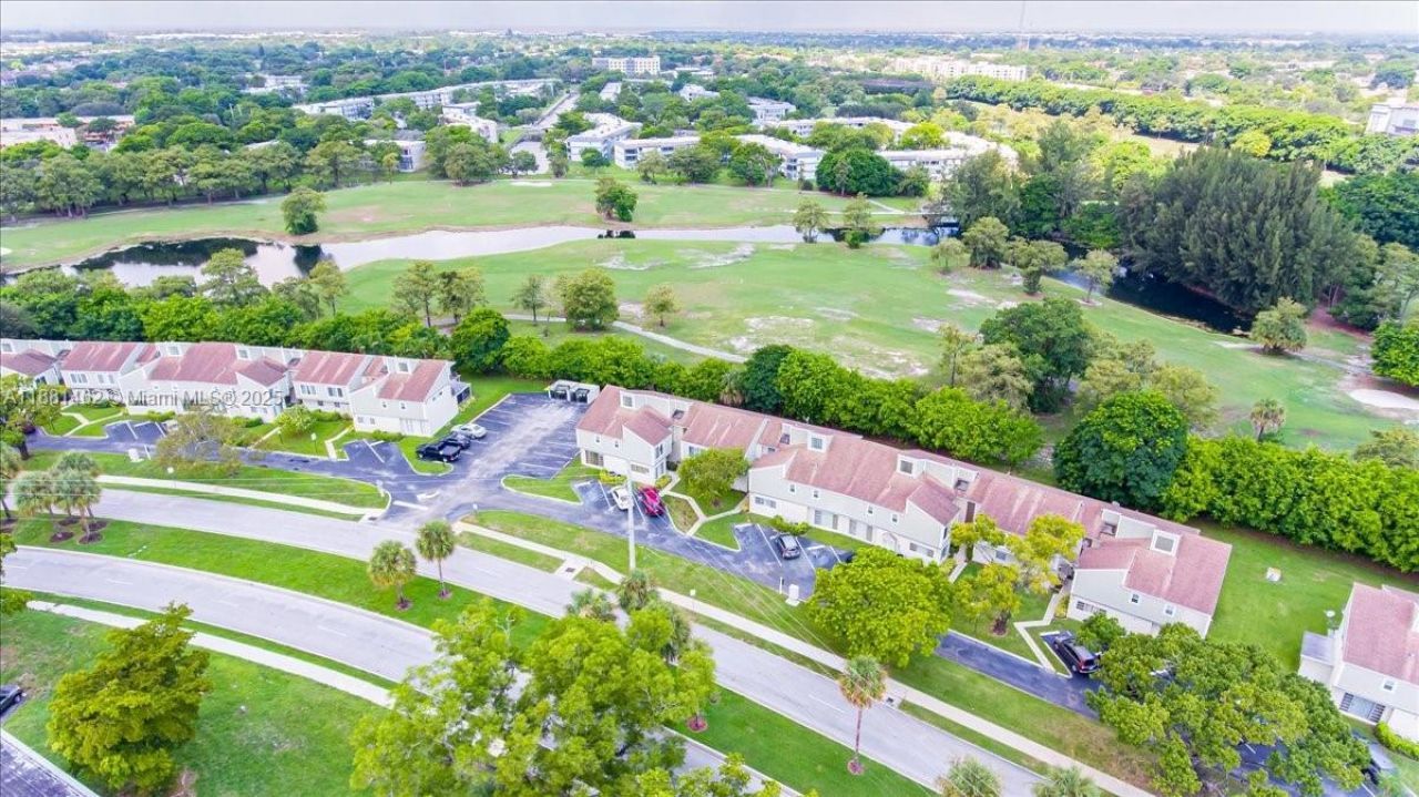 8105 Lagos De Campo Blvd, Unit J-2, Tamarac, FL 33321 Photo