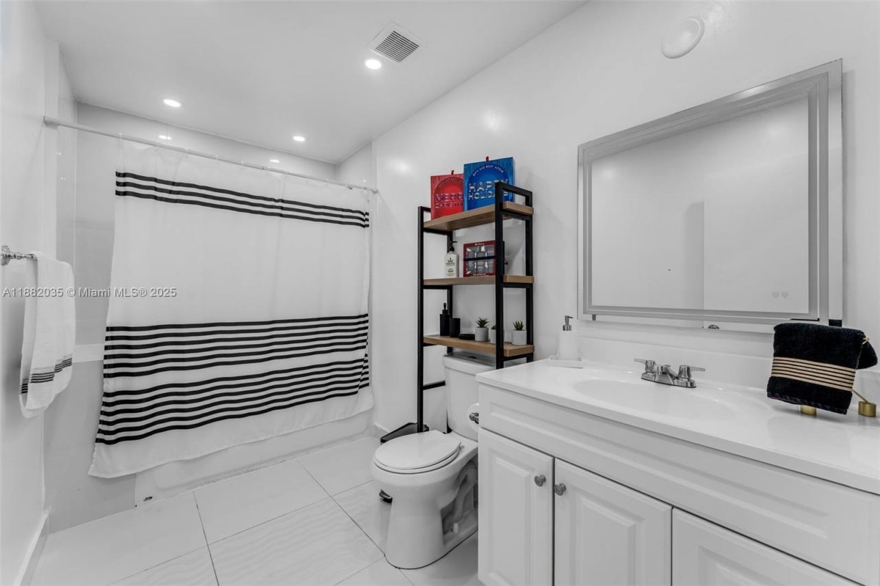 12750 SW 197th Ave, Miami, FL 33196 Photo