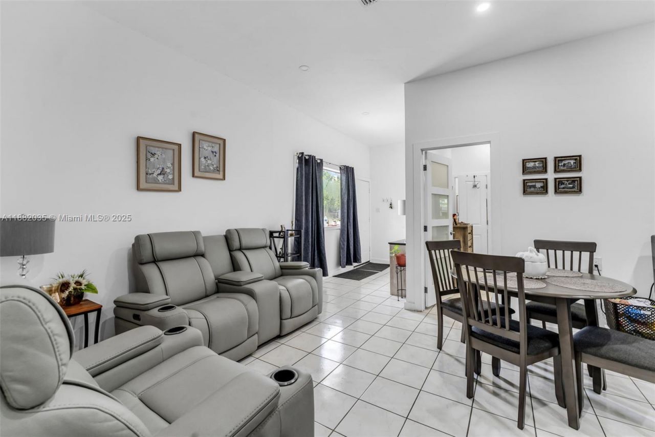 12750 SW 197th Ave, Miami, FL 33196 Photo