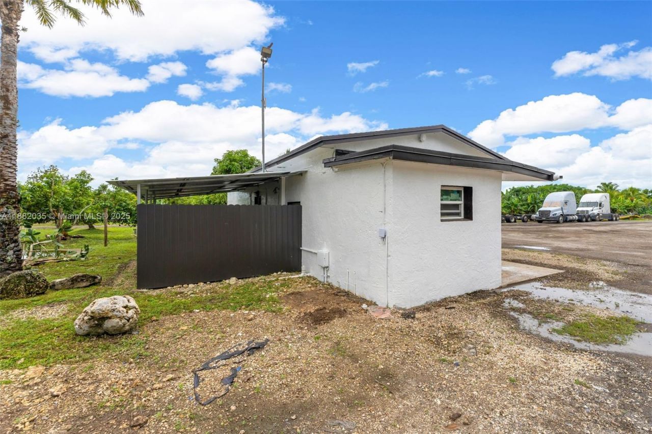 12750 SW 197th Ave, Miami, FL 33196 Photo