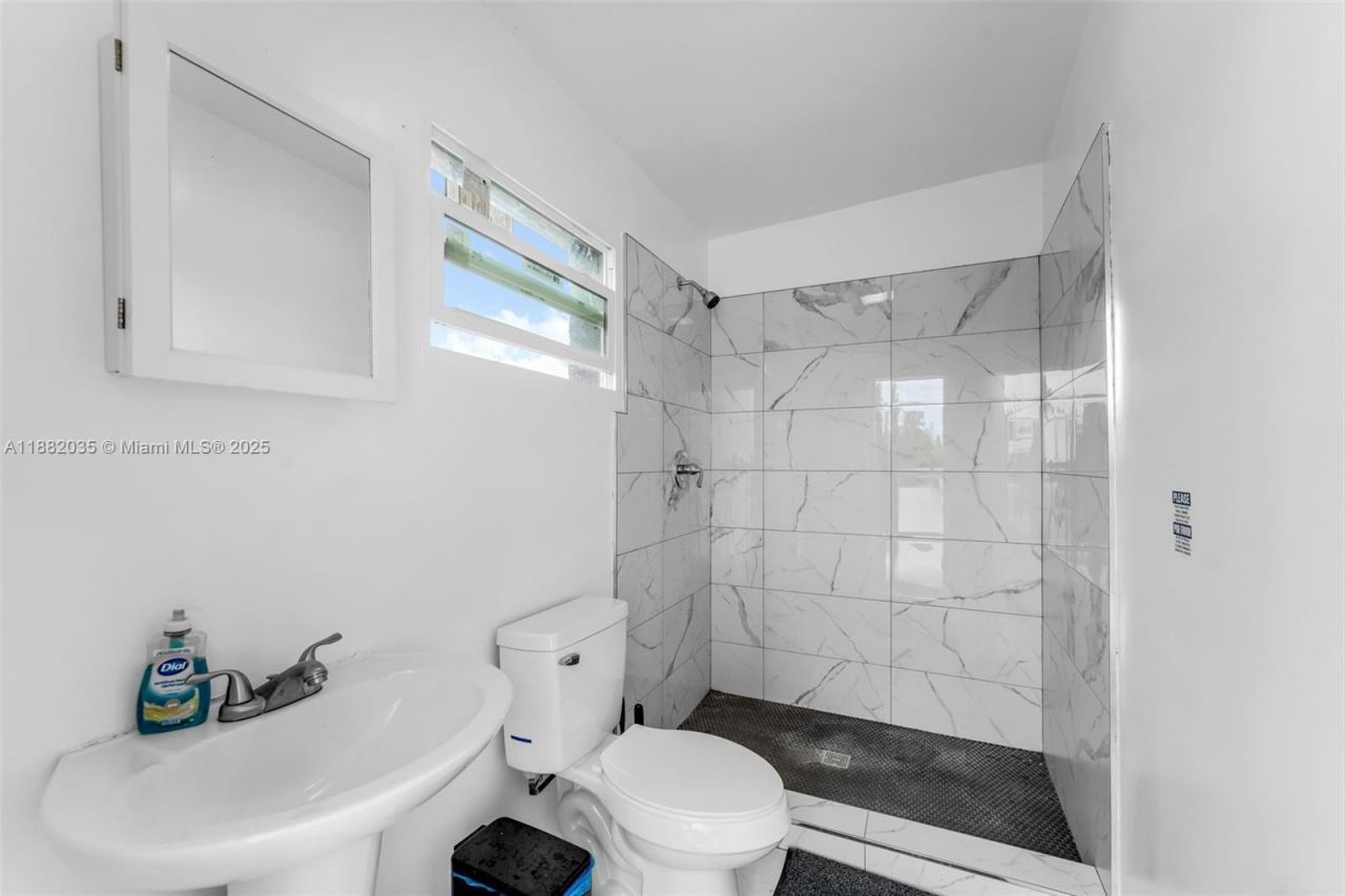 12750 SW 197th Ave, Miami, FL 33196 Photo