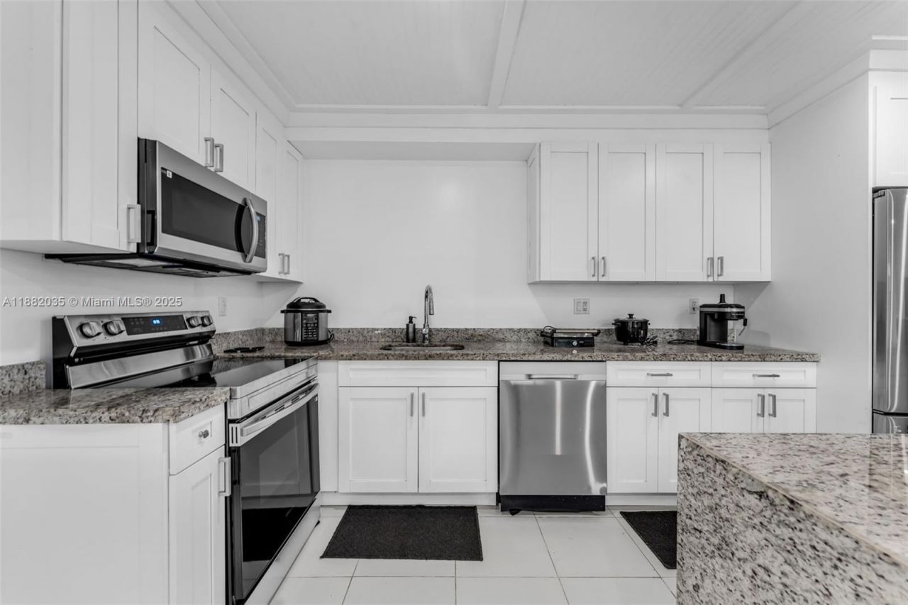 12750 SW 197th Ave, Miami, FL 33196 Photo