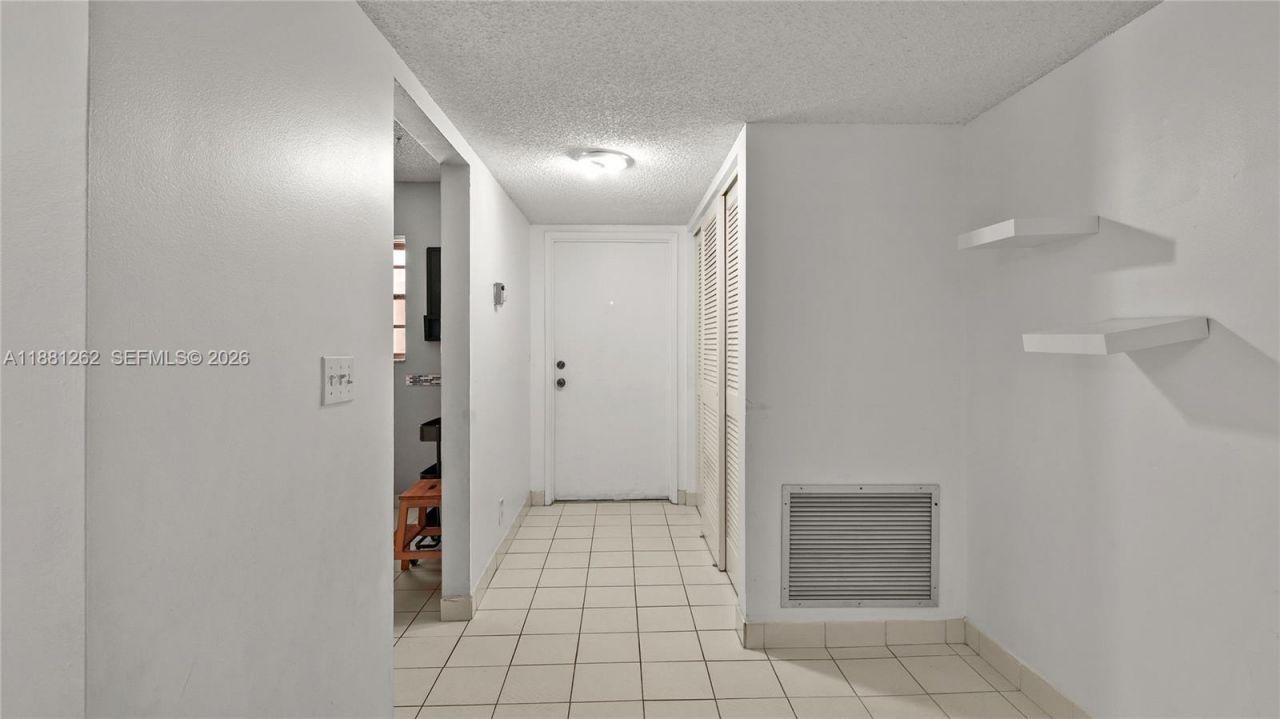 8771 Holly Ct, Unit 103, Tamarac, FL 33321 Photo