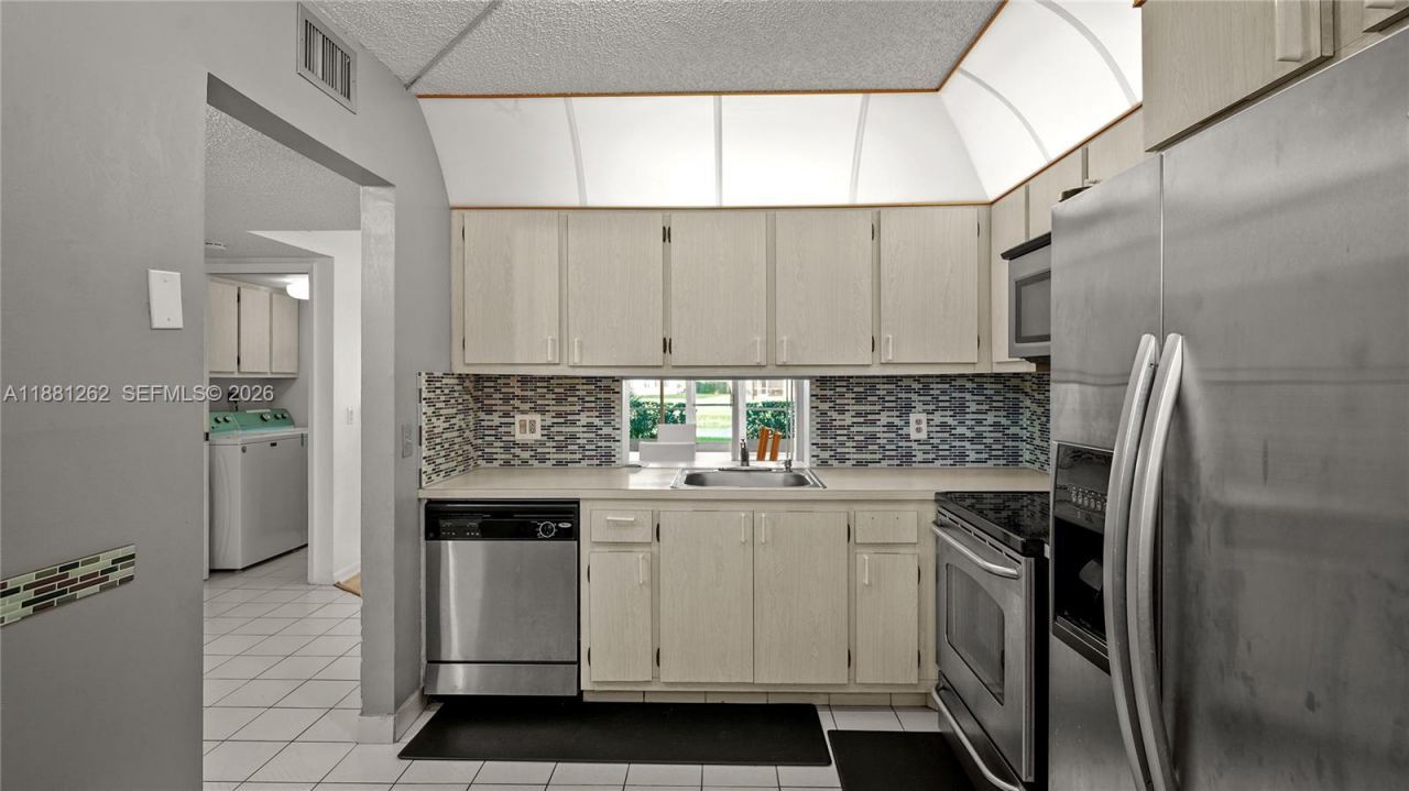 8771 Holly Ct, Unit 103, Tamarac, FL 33321 Photo