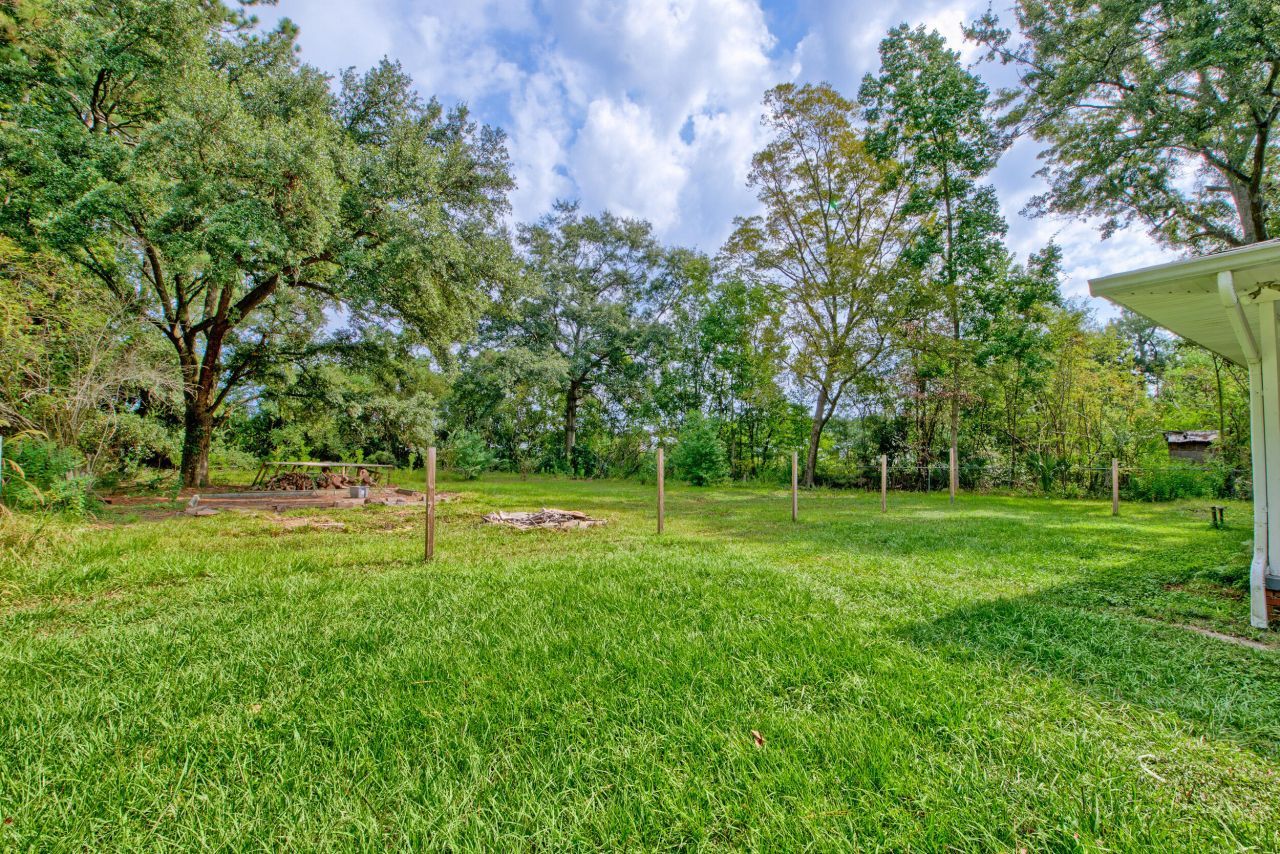 306 Peachtree Road Photo 11