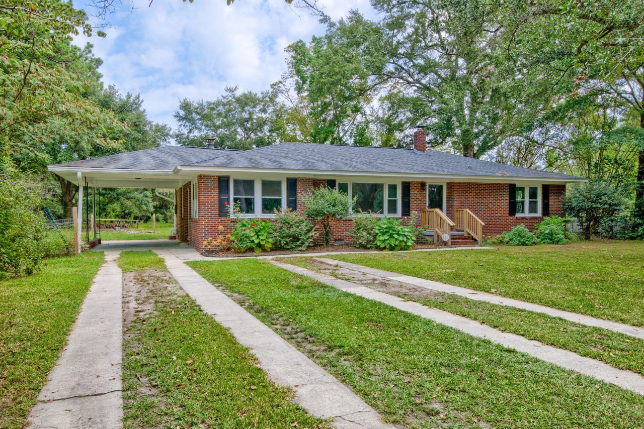 306 Peachtree Road Photo 14