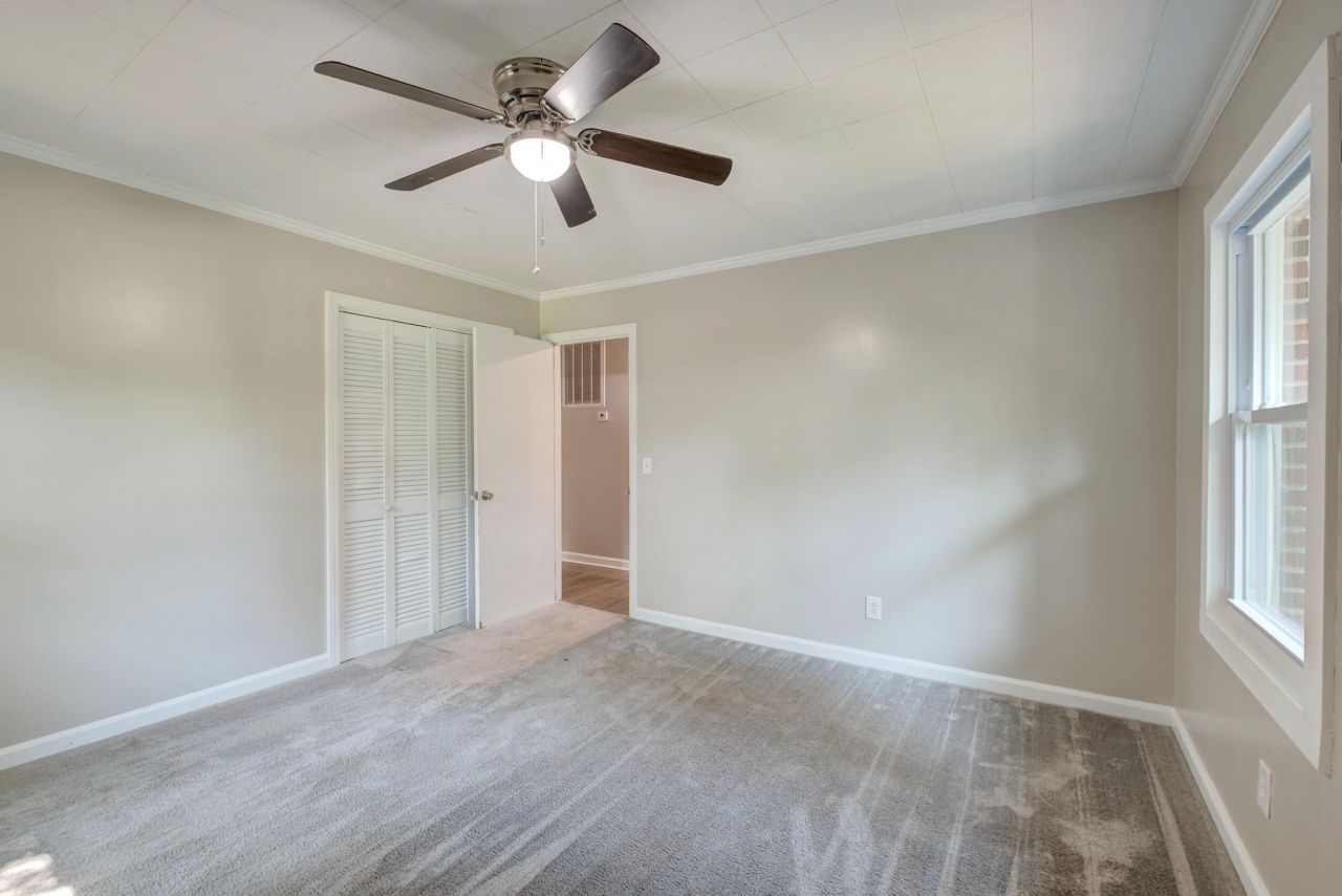 306 Peachtree Road Photo 26