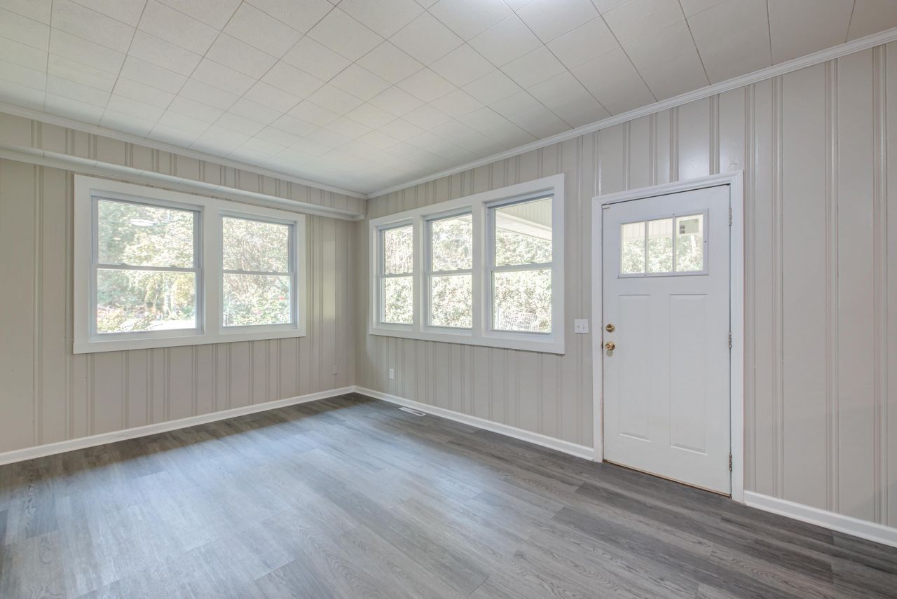 306 Peachtree Road Photo 34