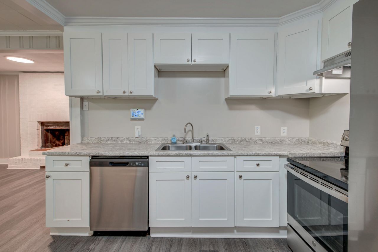 306 Peachtree Road Photo 39