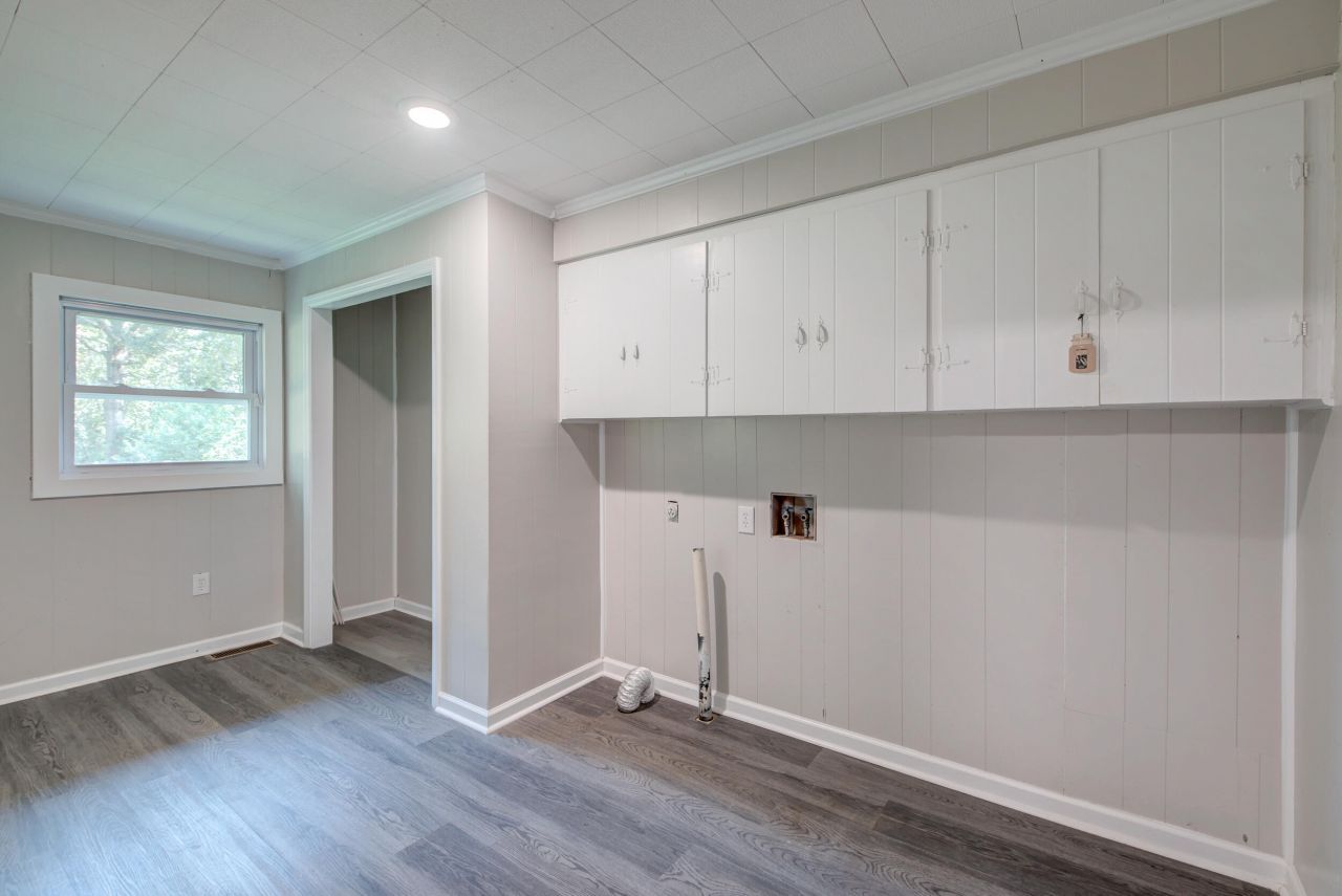 306 Peachtree Road Photo 43