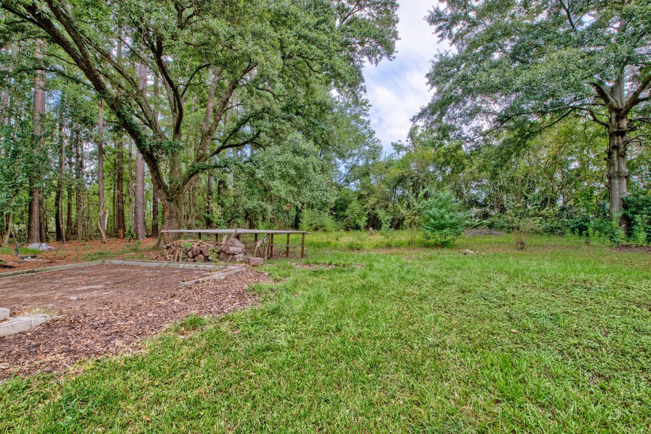 306 Peachtree Road Photo 44