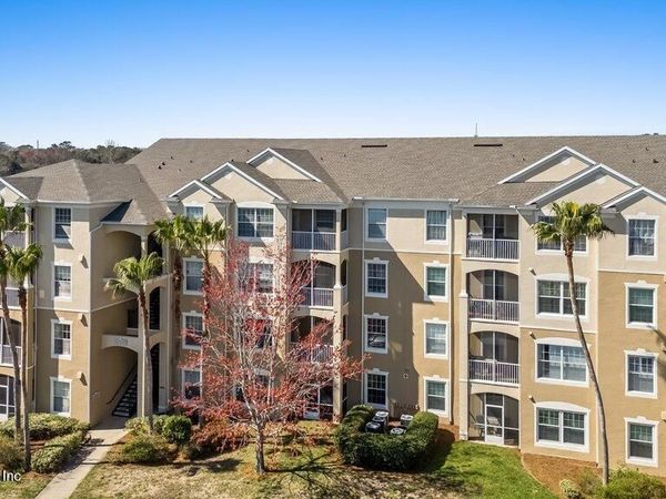 7801 POINT MEADOWS Drive, Unit 8202, Jacksonville, FL 32256