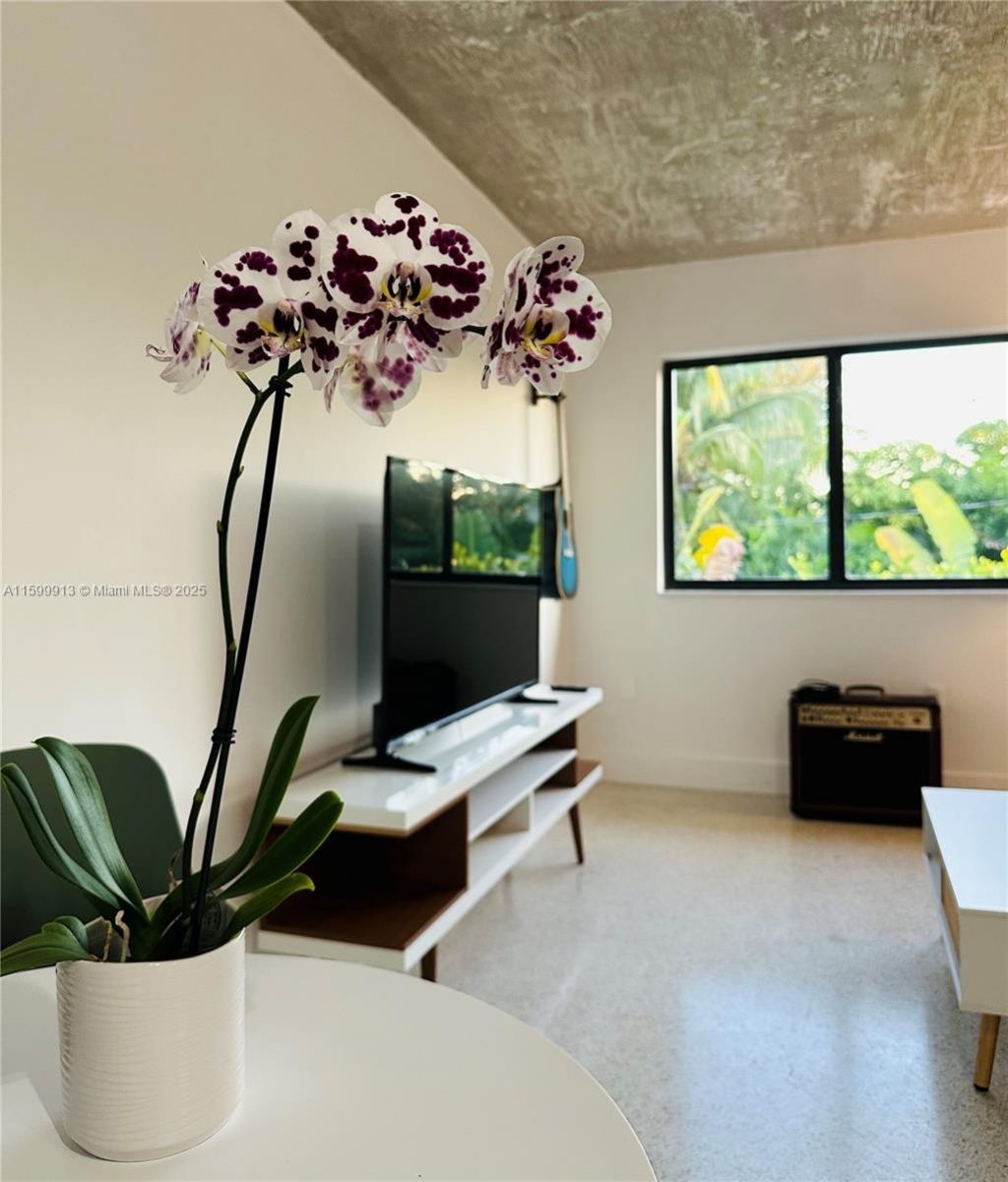 190 NW 69th St, Unit 7, Miami, FL 33150 Photo