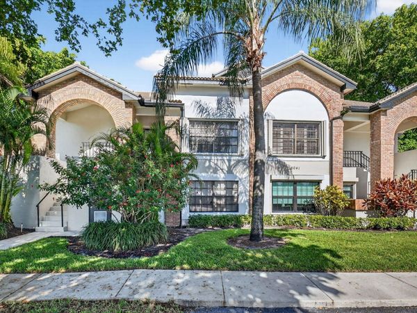 8041 Aberdeen Drive, Unit 202, Boynton Beach, FL 33472