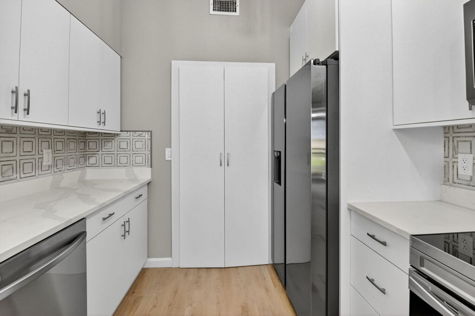 8041 Aberdeen Drive, Unit 202, Boynton Beach, FL 33472 Photo