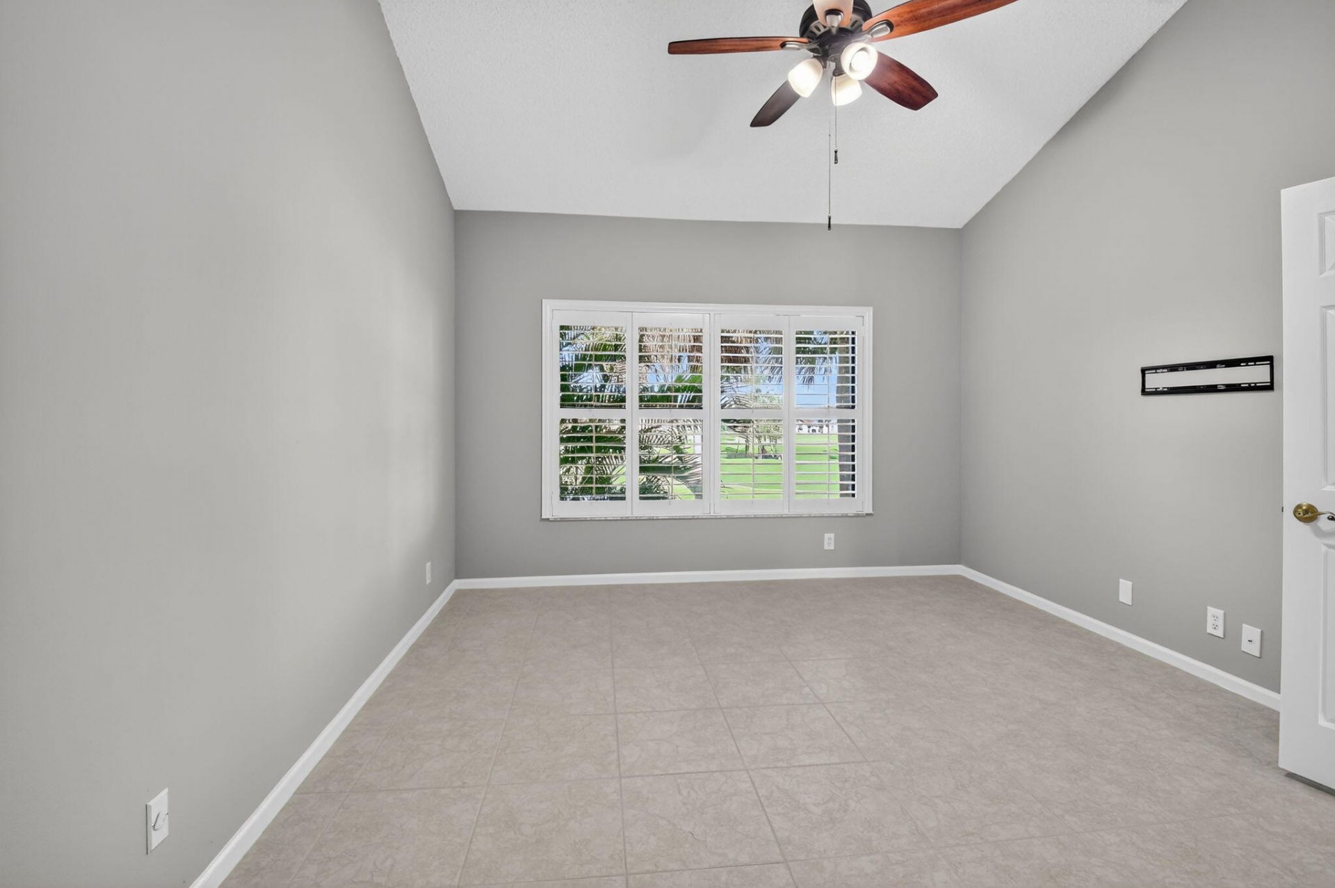 8041 Aberdeen Drive, Unit 202, Boynton Beach, FL 33472 Photo