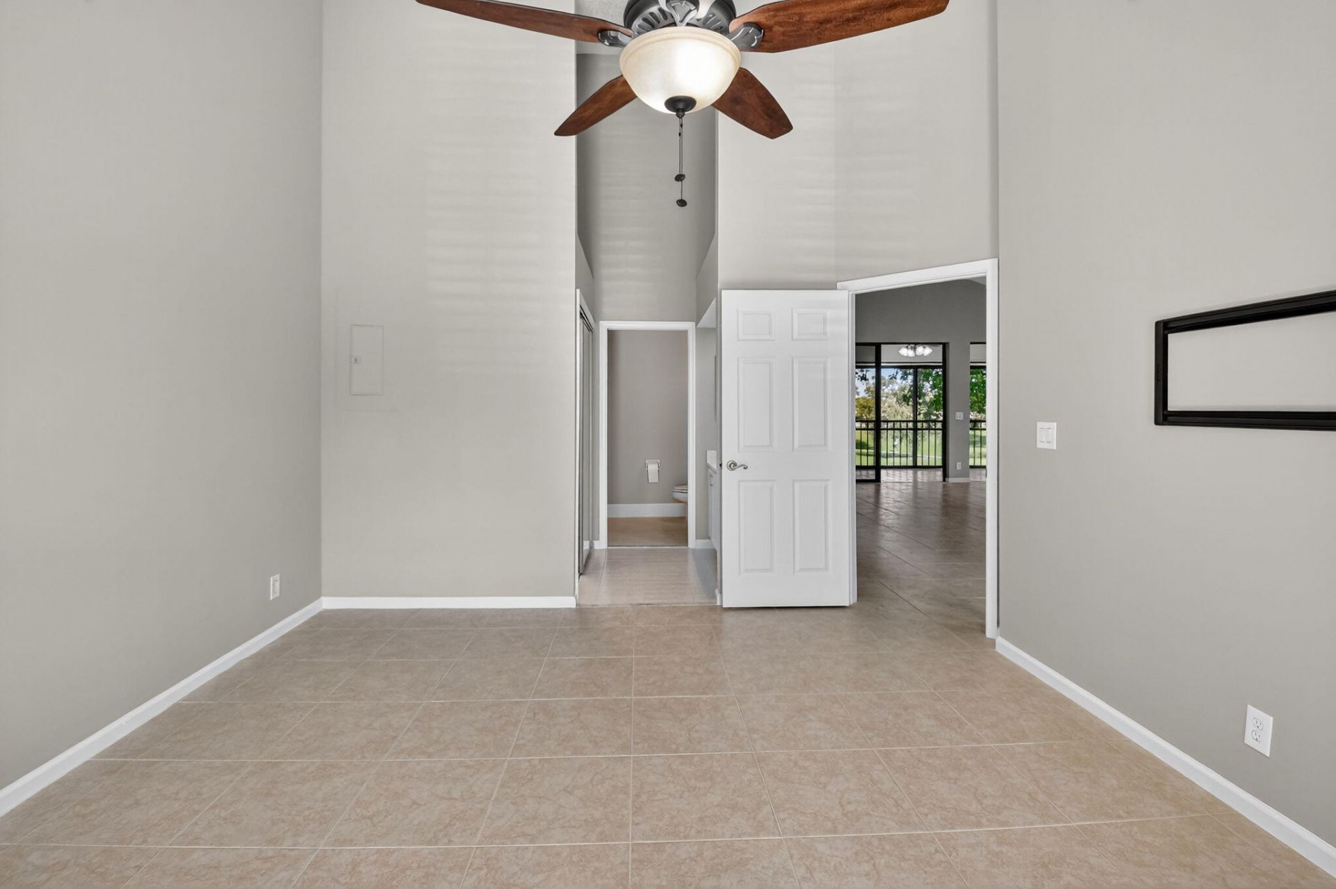 8041 Aberdeen Drive, Unit 202, Boynton Beach, FL 33472 Photo