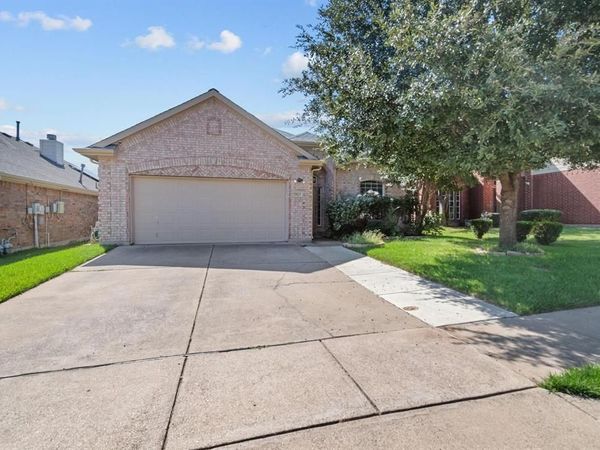 5813 Fathom Drive, Fort Worth, TX 76135