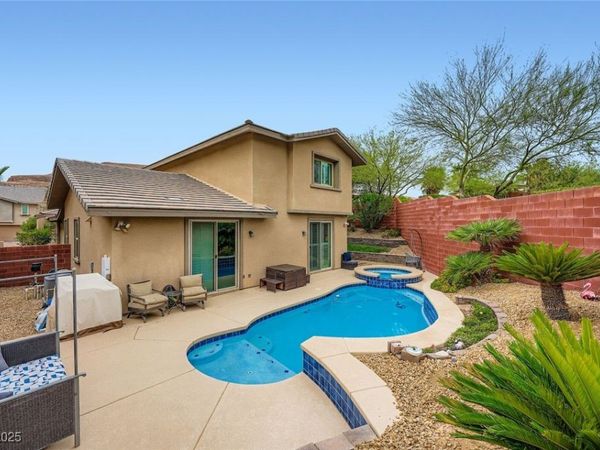 5568 Trilling Bird Drive, Las Vegas, NV 89135