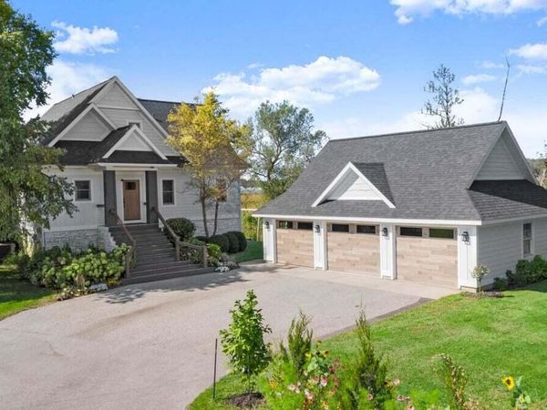 7616 1st Street, Onekama, MI 49675