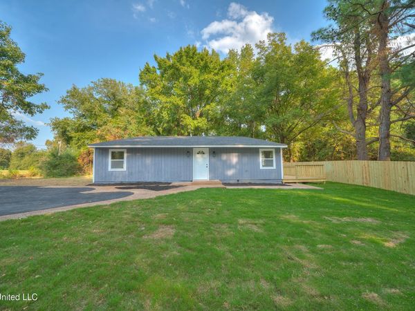 2835 Plum Point Rd Road, Southaven, MS 38672