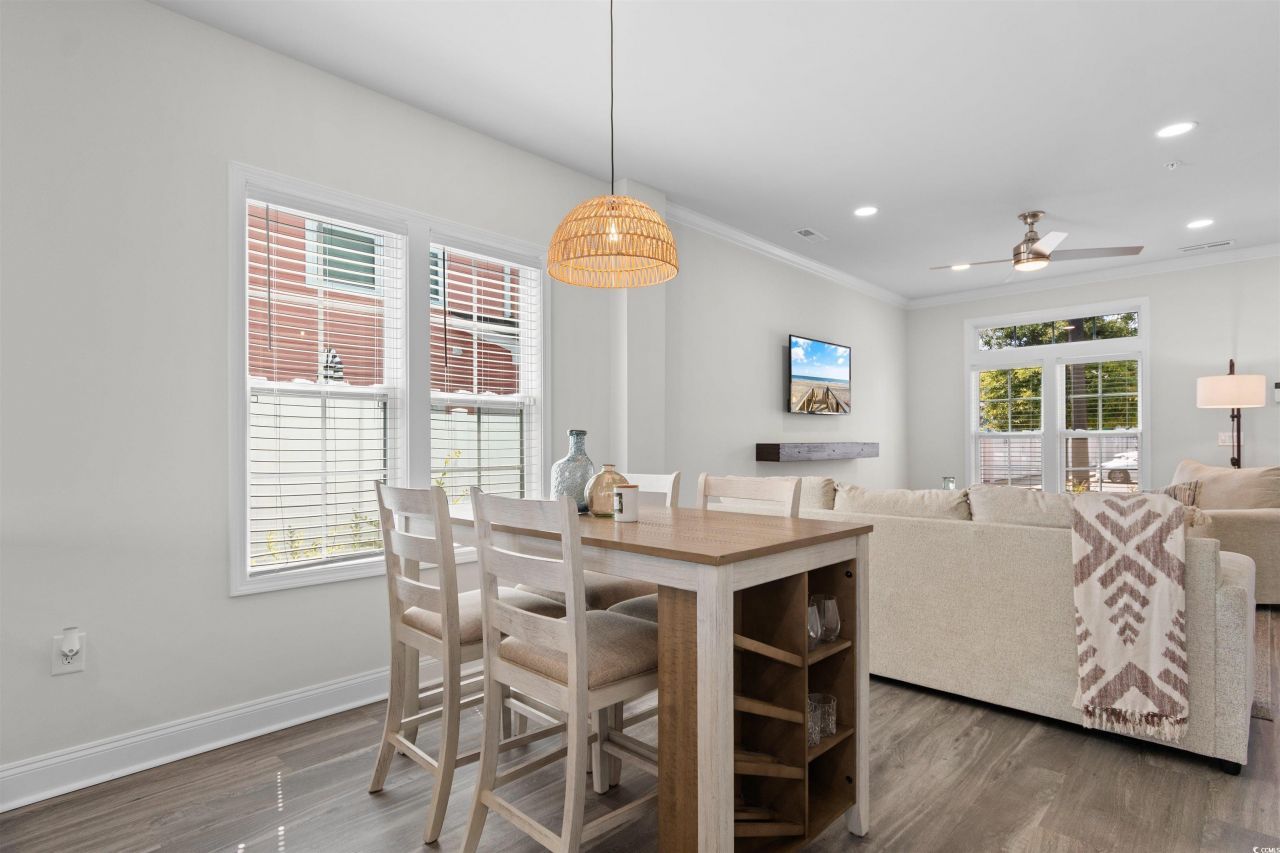 804 Moen Pl. Photo 11