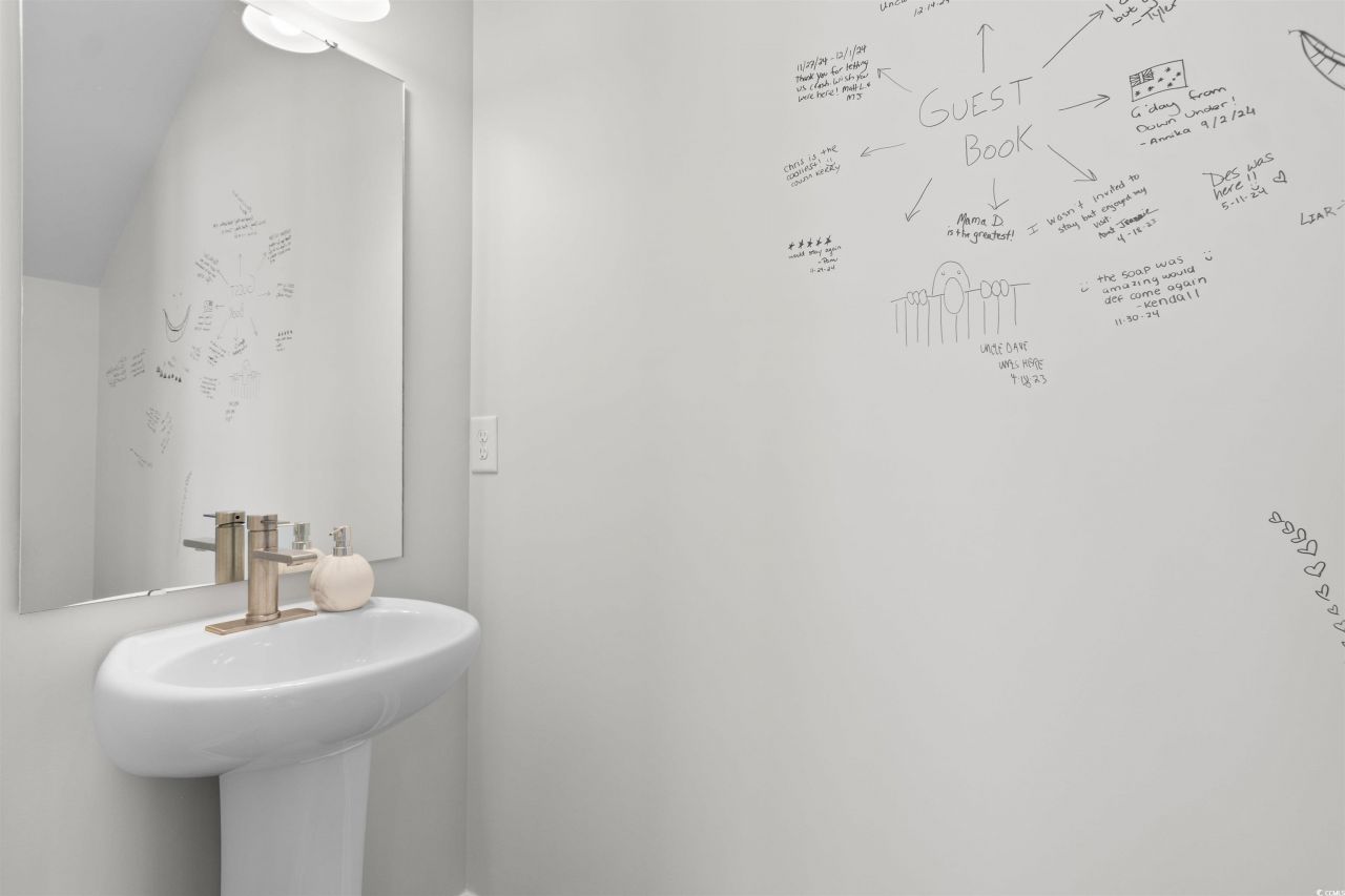 804 Moen Pl. Photo 14