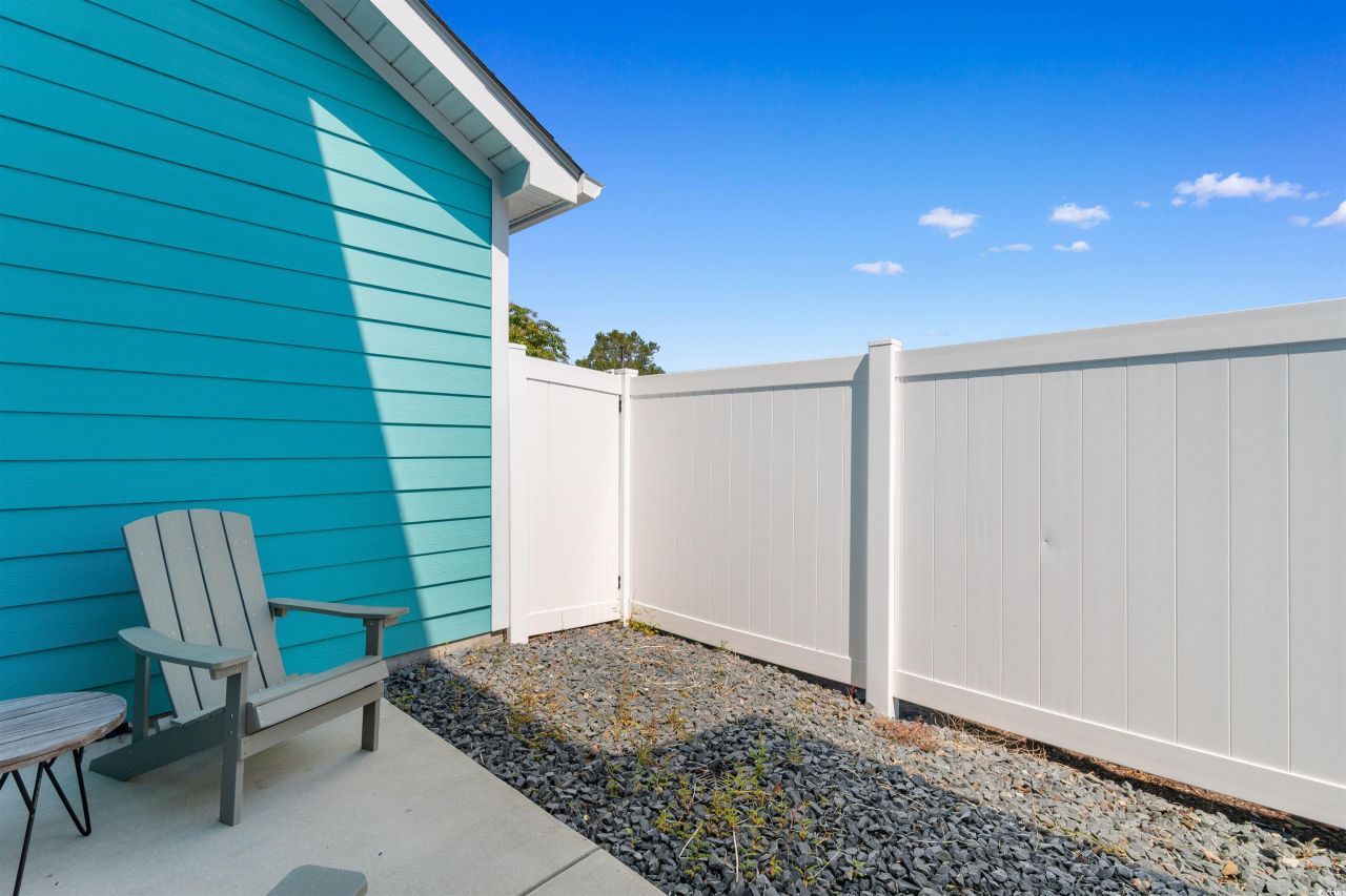 804 Moen Pl. Photo 25