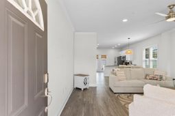 804 Moen Pl. photo 4