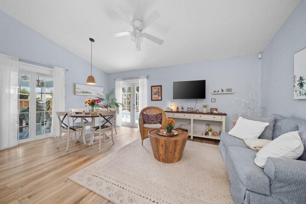 3285 SE Pinto Street, Port Saint Lucie, FL 34984 Photo