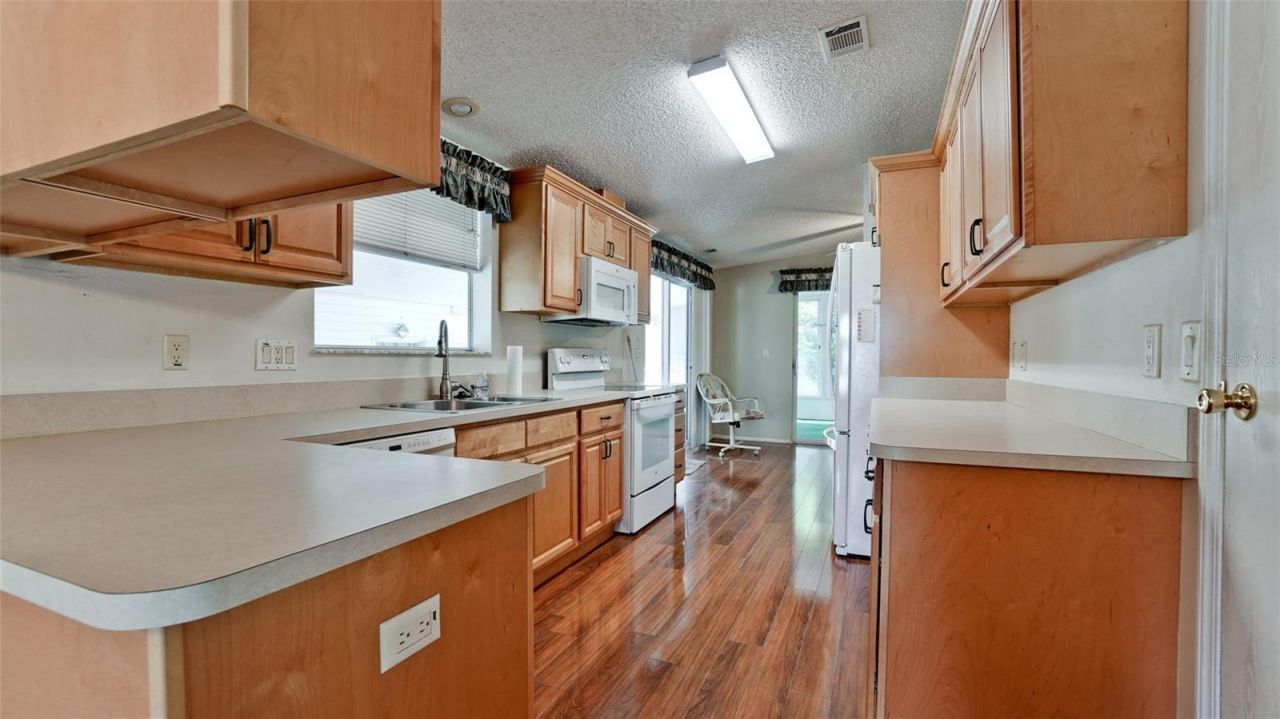 304 50th Avenue Terrace W, Bradenton, FL 34207 Photo