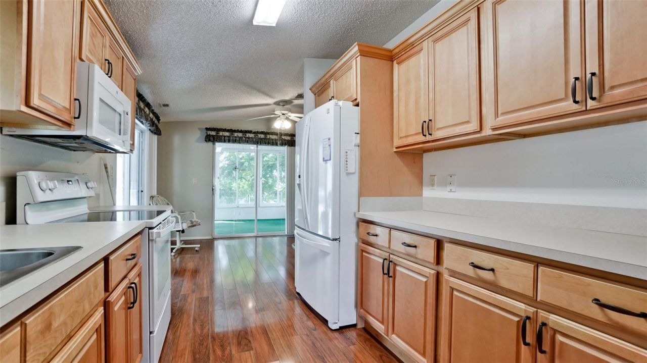 304 50th Avenue Terrace W, Bradenton, FL 34207 Photo