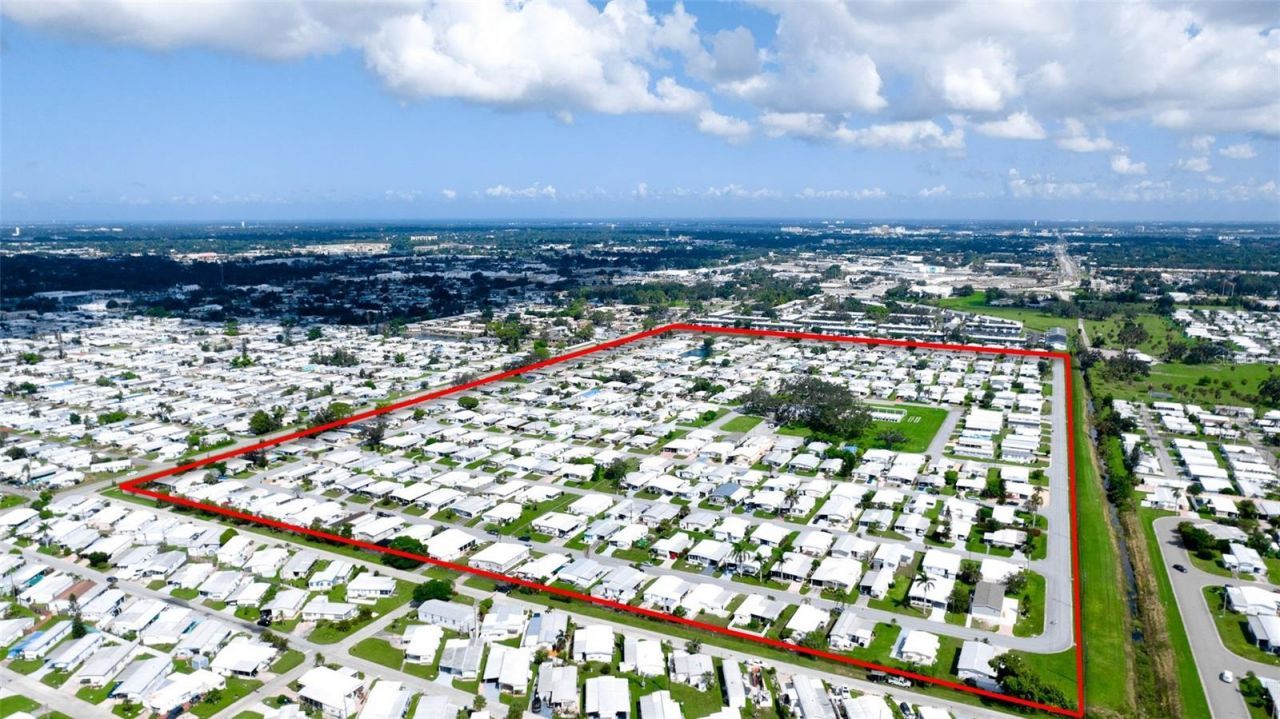 304 50th Avenue Terrace W, Bradenton, FL 34207 Photo